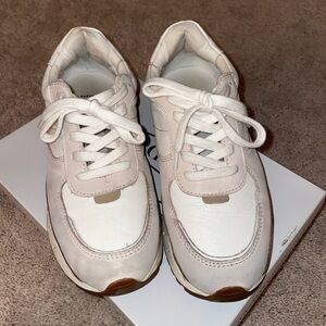 Kickoff Trainer Sneakers